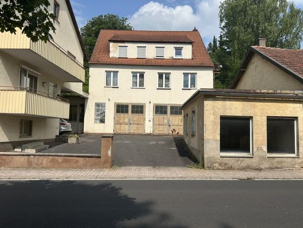 Straßenansicht