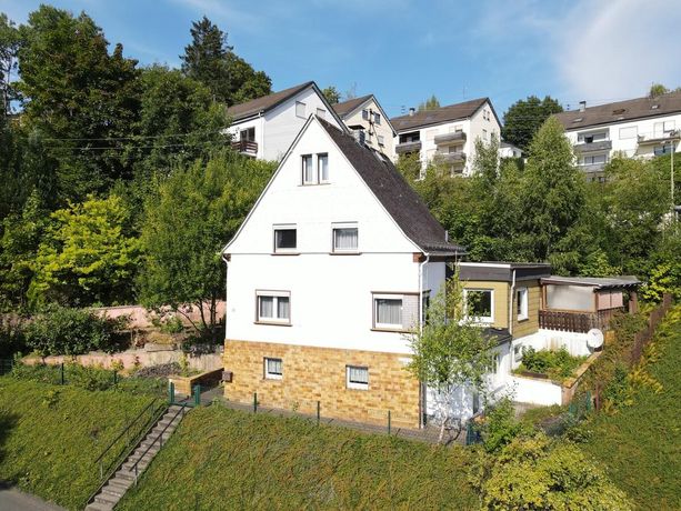 Straßenansicht