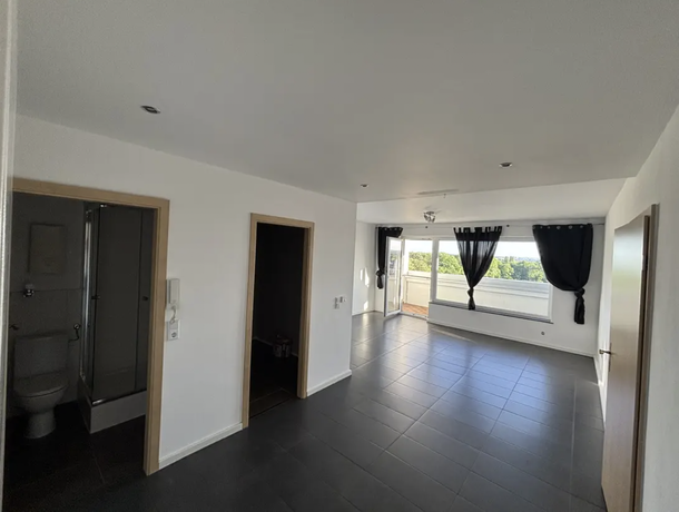 Ein-Zimmer, Küche, Bad