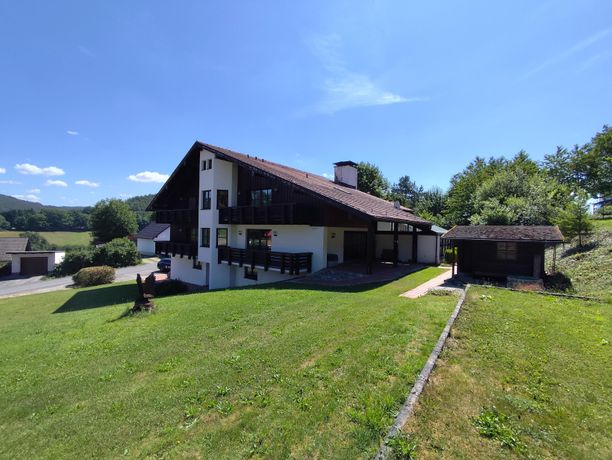 Ansicht Nordwest mit Gerätehaus