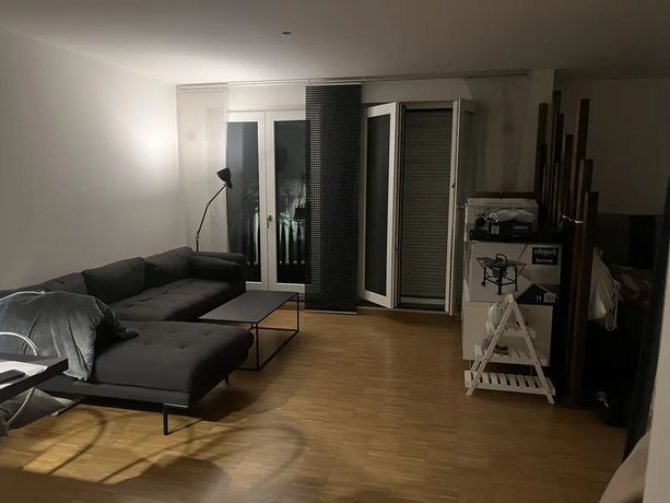 6194fd7d-62fd-48f8-b6c4-90b7495e5825-1943893262