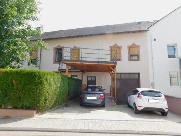 DB1 Ansicht Straßenseite