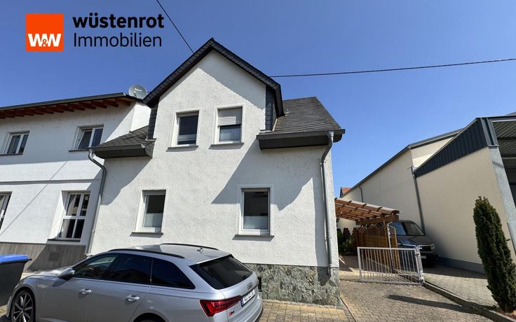 Straßenansicht