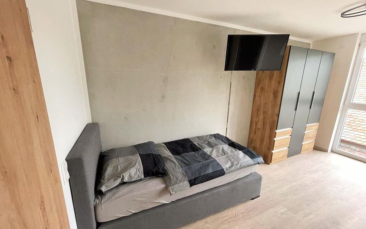 Wohnung mieten möbliert auf Zeit in Stuttgart Zuffenhausen 302 2.jpeg